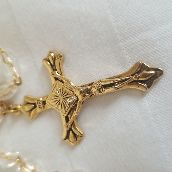 Catholic Crucifix Gold Tone Clear Rosary Beads - Picture 2 of 7